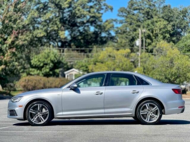 Сірий Ауді А4, об'ємом двигуна 2 л та пробігом 61 тис. км за 15500 $, фото 4 на Automoto.ua