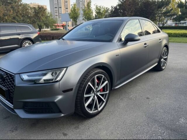 Серый Ауди А4, объемом двигателя 2 л и пробегом 121 тыс. км за 24900 $, фото 1 на Automoto.ua
