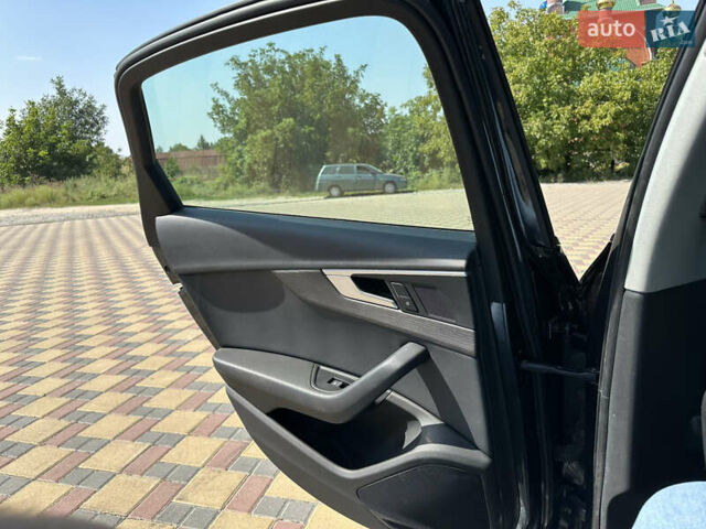 Серый Ауди А4, объемом двигателя 1.98 л и пробегом 109 тыс. км за 20000 $, фото 15 на Automoto.ua