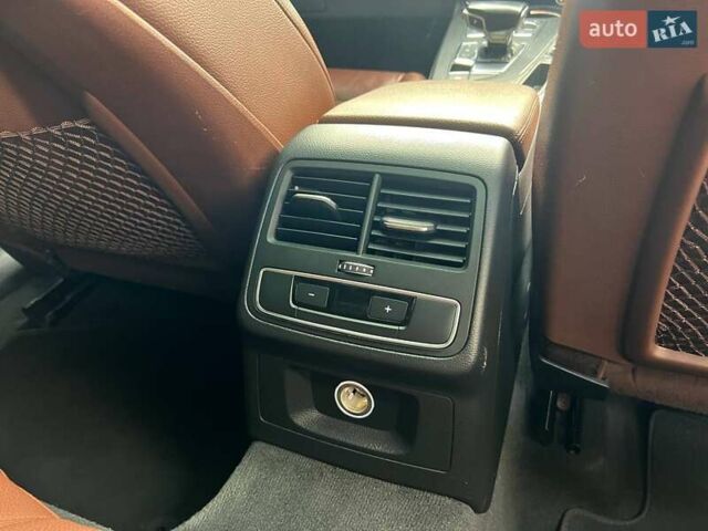 Сірий Ауді А4, об'ємом двигуна 1.98 л та пробігом 198 тис. км за 15500 $, фото 16 на Automoto.ua