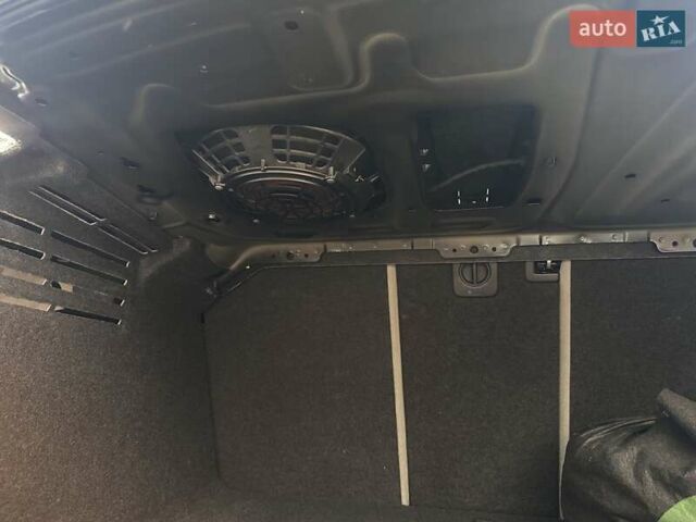 Ауди А4 2017 в Львове на Automoto.ua Серый Ауди А4, объемом двигателя 1.98 л и пробегом 152 тыс. км за 21200 $, фото 20 на Automoto.ua