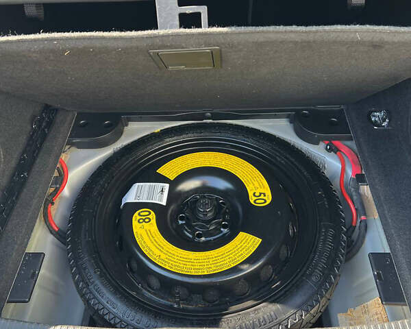 Сірий Ауді А4, об'ємом двигуна 1.98 л та пробігом 97 тис. км за 16990 $, фото 8 на Automoto.ua