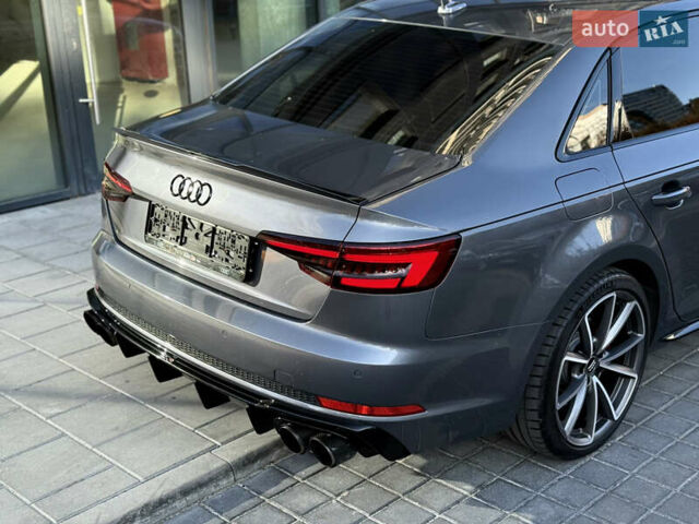 Сірий Ауді А4, об'ємом двигуна 1.98 л та пробігом 113 тис. км за 24300 $, фото 11 на Automoto.ua