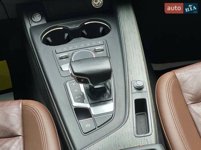 Сірий Ауді А4, об'ємом двигуна 1.98 л та пробігом 198 тис. км за 15500 $, фото 14 на Automoto.ua