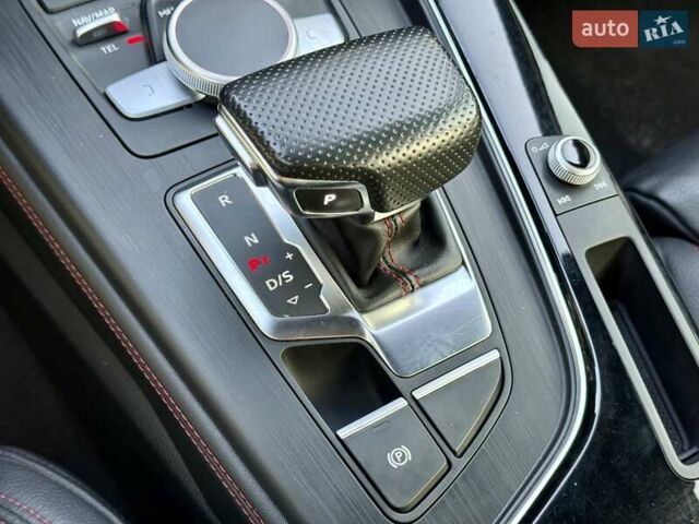 Сірий Ауді А4, об'ємом двигуна 1.98 л та пробігом 146 тис. км за 20000 $, фото 19 на Automoto.ua