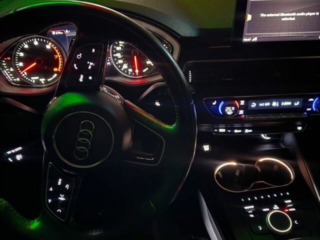 Серый Ауди А4, объемом двигателя 2 л и пробегом 181 тыс. км за 17000 $, фото 3 на Automoto.ua