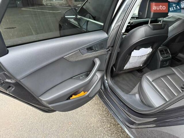 Сірий Ауді А4, об'ємом двигуна 1.98 л та пробігом 140 тис. км за 19999 $, фото 2 на Automoto.ua