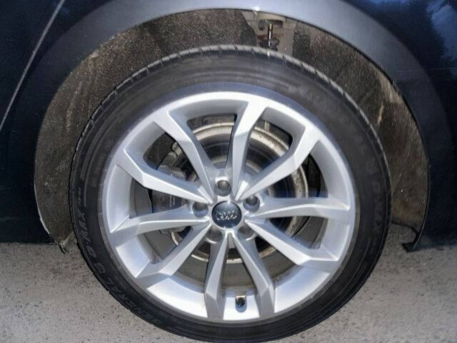 Серый Ауди А4, объемом двигателя 2 л и пробегом 181 тыс. км за 17000 $, фото 8 на Automoto.ua