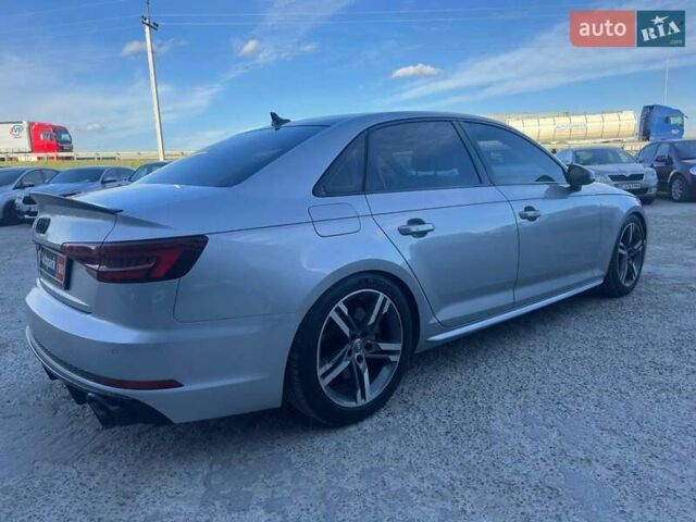 Сірий Ауді А4, об'ємом двигуна 2 л та пробігом 167 тис. км за 17990 $, фото 4 на Automoto.ua