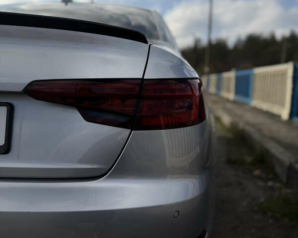 Сірий Ауді А4, об'ємом двигуна 1.98 л та пробігом 121 тис. км за 21999 $, фото 20 на Automoto.ua