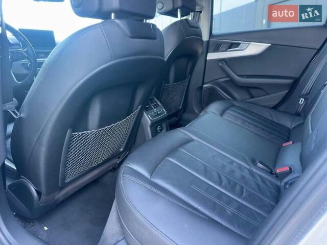 Сірий Ауді А4, об'ємом двигуна 2 л та пробігом 167 тис. км за 17990 $, фото 19 на Automoto.ua