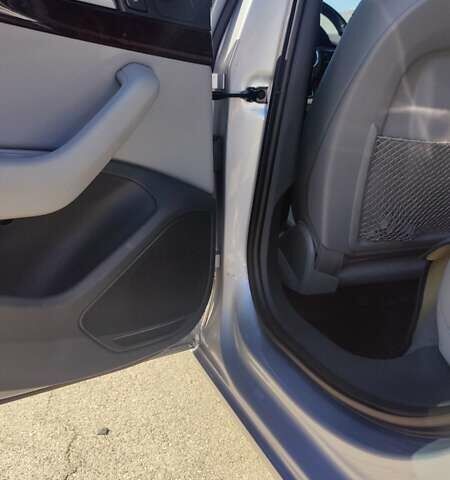 Сірий Ауді А4, об'ємом двигуна 2 л та пробігом 91 тис. км за 18200 $, фото 25 на Automoto.ua