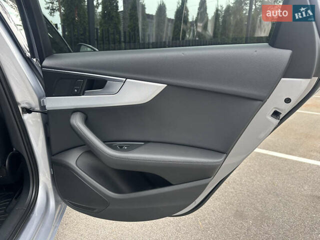 Сірий Ауді А4, об'ємом двигуна 2 л та пробігом 69 тис. км за 19400 $, фото 52 на Automoto.ua