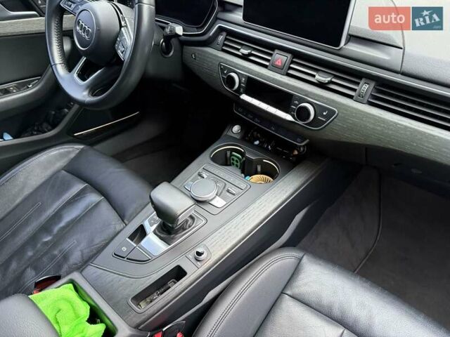 Сірий Ауді А4, об'ємом двигуна 1.98 л та пробігом 140 тис. км за 19999 $, фото 26 на Automoto.ua