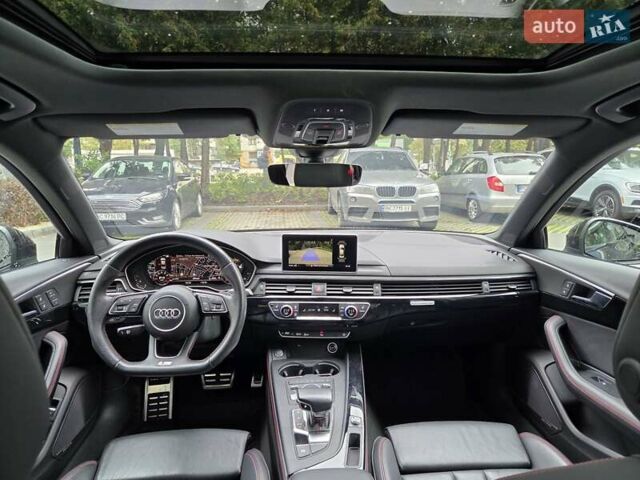 Серый Ауди А4, объемом двигателя 2 л и пробегом 212 тыс. км за 17999 $, фото 6 на Automoto.ua