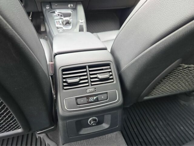 Серый Ауди А4, объемом двигателя 2 л и пробегом 89 тыс. км за 12600 $, фото 5 на Automoto.ua