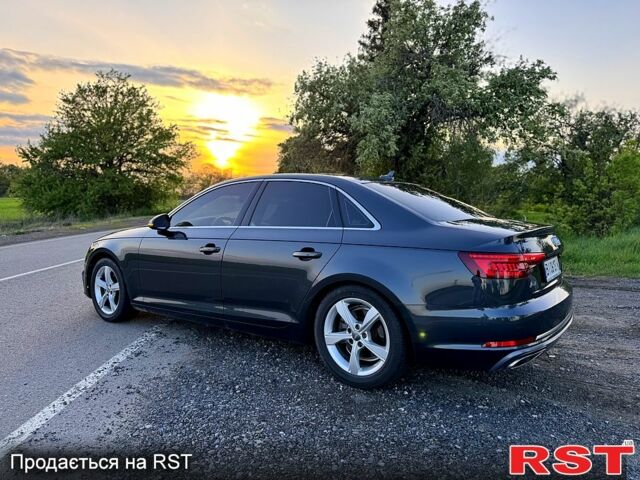 Сірий Ауді А4, об'ємом двигуна 2 л та пробігом 156 тис. км за 19000 $, фото 2 на Automoto.ua