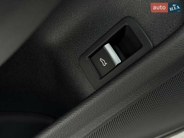 Сірий Ауді А4, об'ємом двигуна 2 л та пробігом 72 тис. км за 20500 $, фото 27 на Automoto.ua