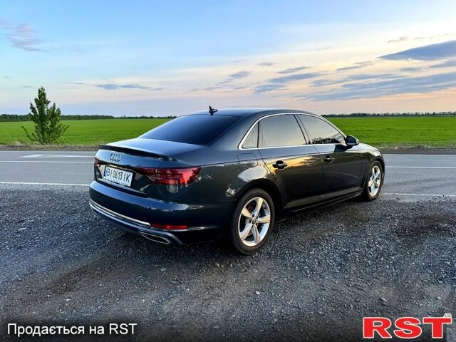 Сірий Ауді А4, об'ємом двигуна 2 л та пробігом 156 тис. км за 19000 $, фото 5 на Automoto.ua