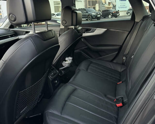 Сірий Ауді А4, об'ємом двигуна 1.98 л та пробігом 114 тис. км за 20900 $, фото 13 на Automoto.ua