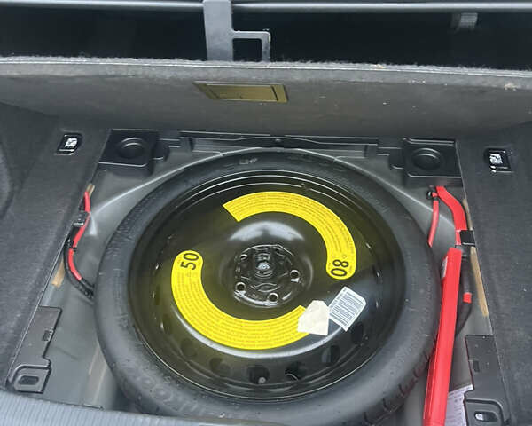 Сірий Ауді А4, об'ємом двигуна 1.98 л та пробігом 121 тис. км за 23500 $, фото 3 на Automoto.ua