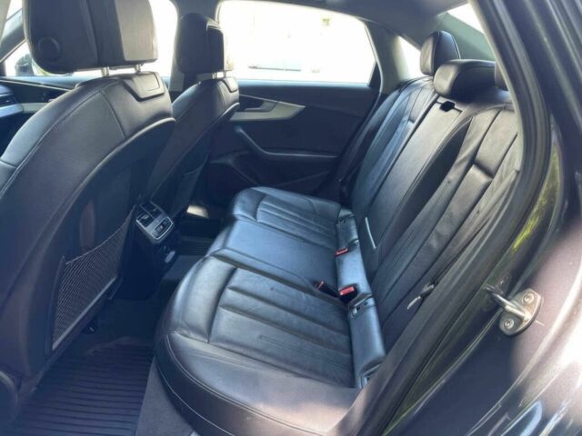 Сірий Ауді А4, об'ємом двигуна 2 л та пробігом 34 тис. км за 5100 $, фото 12 на Automoto.ua