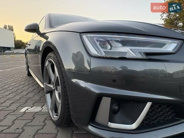 Сірий Ауді А4, об'ємом двигуна 1.98 л та пробігом 62 тис. км за 25900 $, фото 45 на Automoto.ua