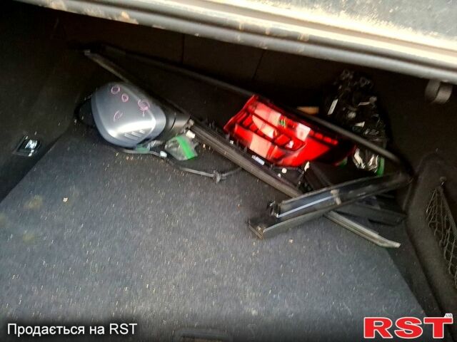 Серый Ауди А4, объемом двигателя 2 л и пробегом 111 тыс. км за 17999 $, фото 9 на Automoto.ua