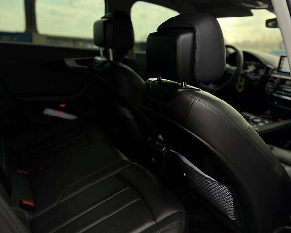 Сірий Ауді А4, об'ємом двигуна 1.98 л та пробігом 121 тис. км за 21999 $, фото 18 на Automoto.ua