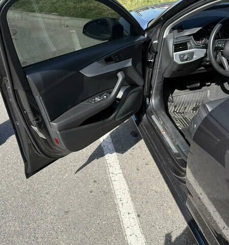 Ауди А4 2018 в Виннице на Automoto.ua Серый Ауди А4, объемом двигателя 1.98 л и пробегом 77 тыс. км за 21900 $, фото 14 на Automoto.ua