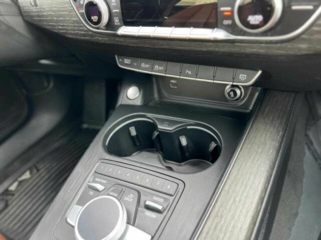 Сірий Ауді А4, об'ємом двигуна 2 л та пробігом 47 тис. км за 14500 $, фото 7 на Automoto.ua