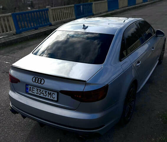 Сірий Ауді А4, об'ємом двигуна 1.98 л та пробігом 121 тис. км за 21999 $, фото 7 на Automoto.ua