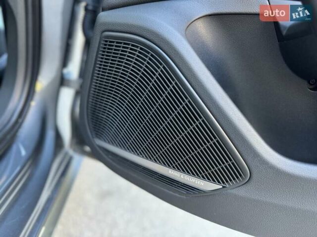 Ауди А4 2018 в Трускавце на Automoto.ua Серый Ауди А4, объемом двигателя 2 л и пробегом 100 тыс. км за 16300 $, фото 39 на Automoto.ua