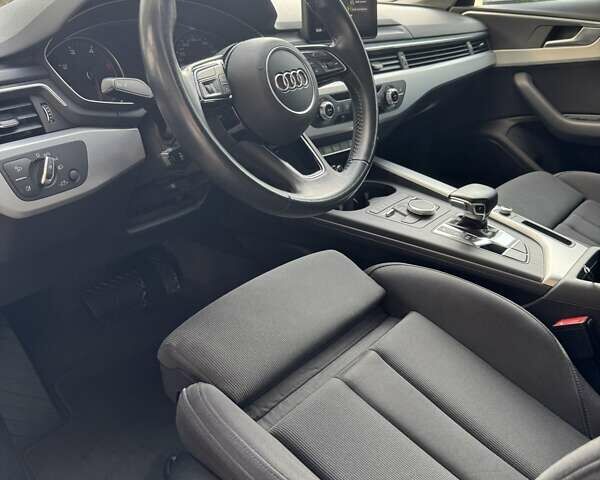 Ауді А4 2018 у Львові на Automoto.ua Сірий Ауді А4, об'ємом двигуна 1.97 л та пробігом 160 тис. км за 22700 $, фото 11 на Automoto.ua