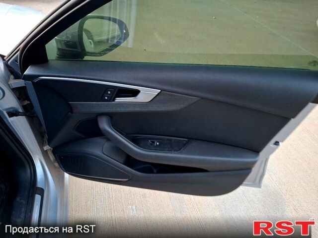 Серый Ауди А4, объемом двигателя 2 л и пробегом 111 тыс. км за 17999 $, фото 8 на Automoto.ua