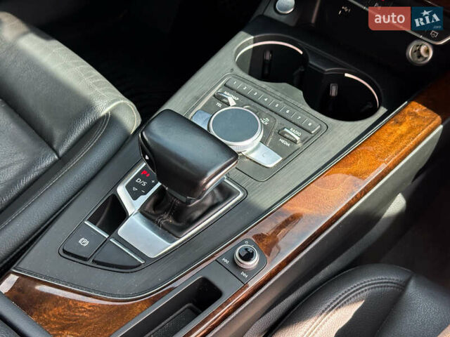 Ауді А4 2018 у Ужгороді на Automoto.ua Сірий Ауді А4, об'ємом двигуна 1.98 л та пробігом 175 тис. км за 19200 $, фото 9 на Automoto.ua