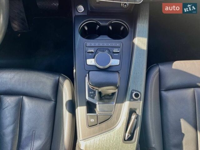 Серый Ауди А4, объемом двигателя 2 л и пробегом 159 тыс. км за 17900 $, фото 11 на Automoto.ua