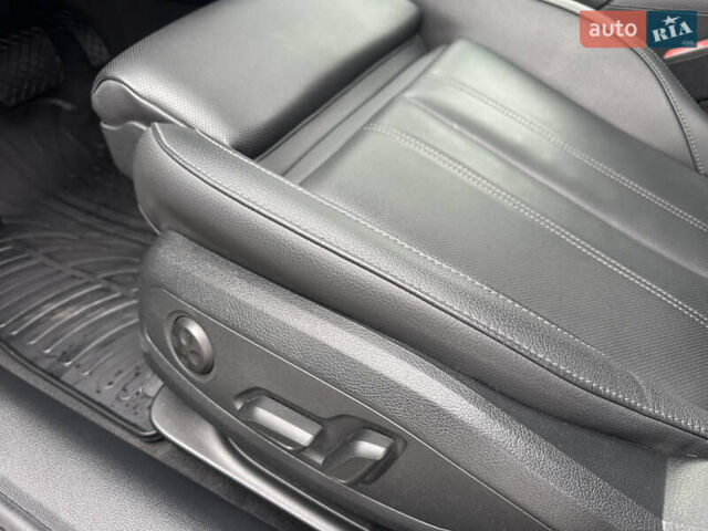 Сірий Ауді А4, об'ємом двигуна 2 л та пробігом 69 тис. км за 19400 $, фото 31 на Automoto.ua