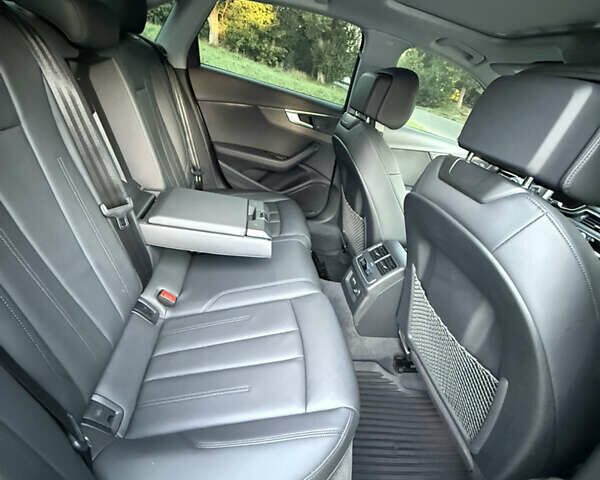Сірий Ауді А4, об'ємом двигуна 1.98 л та пробігом 13 тис. км за 22500 $, фото 9 на Automoto.ua