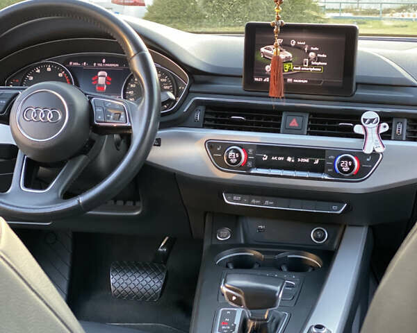 Сірий Ауді А4, об'ємом двигуна 1.98 л та пробігом 165 тис. км за 17990 $, фото 20 на Automoto.ua