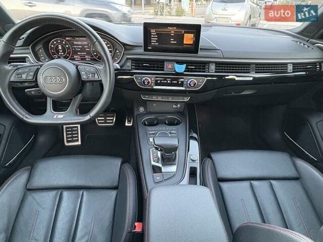 Сірий Ауді А4, об'ємом двигуна 1.98 л та пробігом 62 тис. км за 25900 $, фото 25 на Automoto.ua