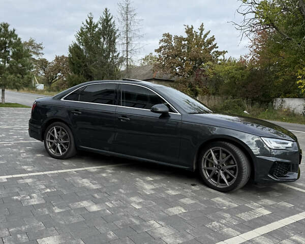 Ауді А4 2018 у Ужгороді на Automoto.ua Сірий Ауді А4, об'ємом двигуна 1.98 л та пробігом 175 тис. км за 19200 $, фото 3 на Automoto.ua