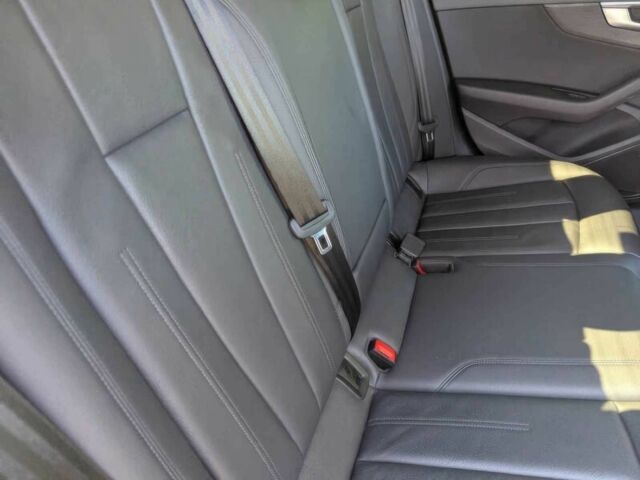 Сірий Ауді А4, об'ємом двигуна 2 л та пробігом 36 тис. км за 4800 $, фото 10 на Automoto.ua