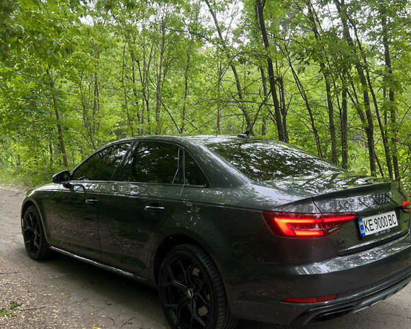 Сірий Ауді А4, об'ємом двигуна 1.98 л та пробігом 87 тис. км за 20900 $, фото 4 на Automoto.ua