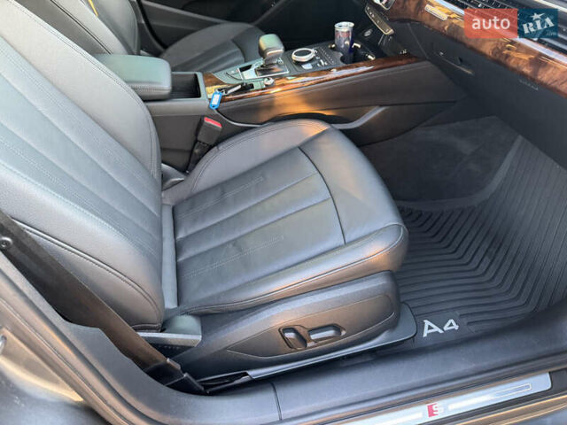 Сірий Ауді А4, об'ємом двигуна 1.98 л та пробігом 147 тис. км за 19300 $, фото 17 на Automoto.ua