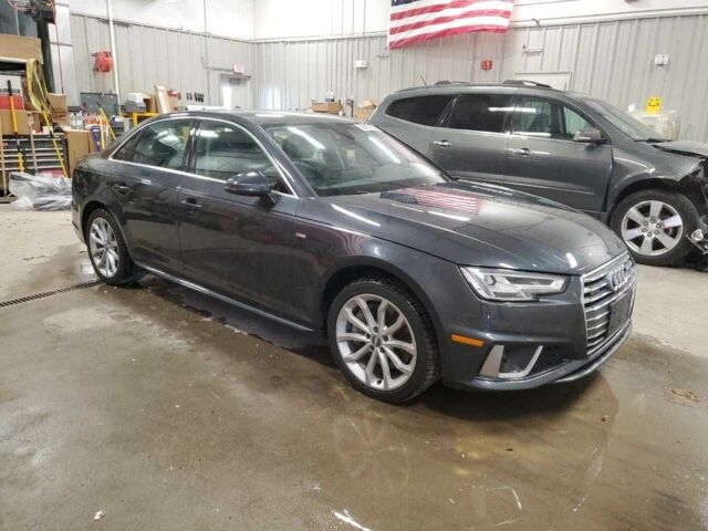 Сірий Ауді А4, об'ємом двигуна 2 л та пробігом 42 тис. км за 5000 $, фото 3 на Automoto.ua