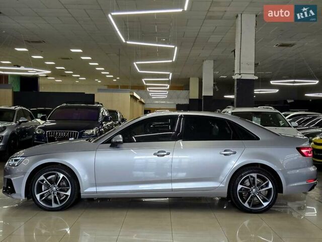 Ауді А4 2019 у Миколаєві на Automoto.ua Сірий Ауді А4, об'ємом двигуна 1.98 л та пробігом 113 тис. км за 18499 $, фото 7 на Automoto.ua
