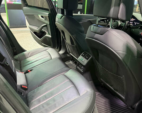 Ауді А4 2019 у Дніпро (Дніпропетровську) на Automoto.ua Сірий Ауді А4, об'ємом двигуна 2 л та пробігом 90 тис. км за 27200 $, фото 18 на Automoto.ua