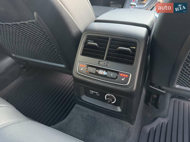 Сірий Ауді А4, об'ємом двигуна 1.98 л та пробігом 147 тис. км за 19300 $, фото 21 на Automoto.ua