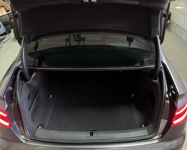 Серый Ауди А4, объемом двигателя 2 л и пробегом 88 тыс. км за 28900 $, фото 32 на Automoto.ua